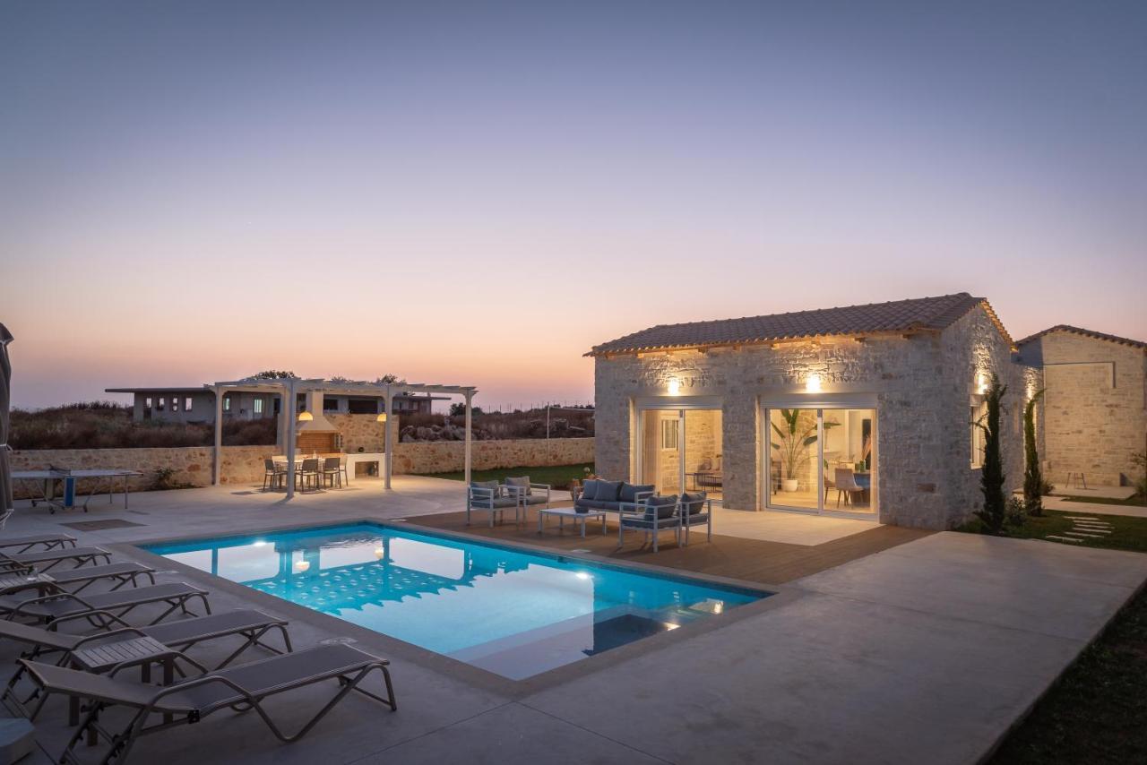 Evaero Villas I, Ii, Iii, IV - An Ever-So Inviting Escape, By Thinkvilla Sfáka Eksteriør bilde