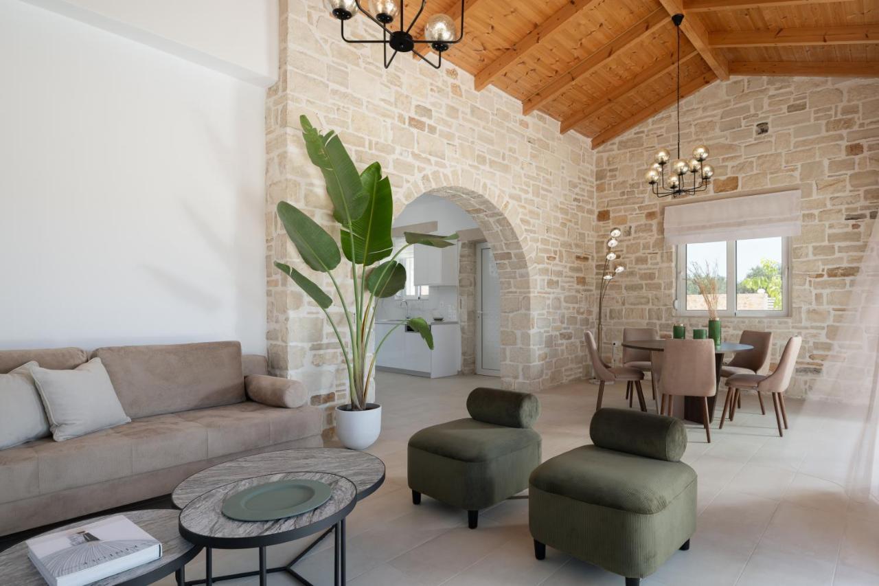Evaero Villas I, Ii, Iii, IV - An Ever-So Inviting Escape, By Thinkvilla Sfáka Eksteriør bilde