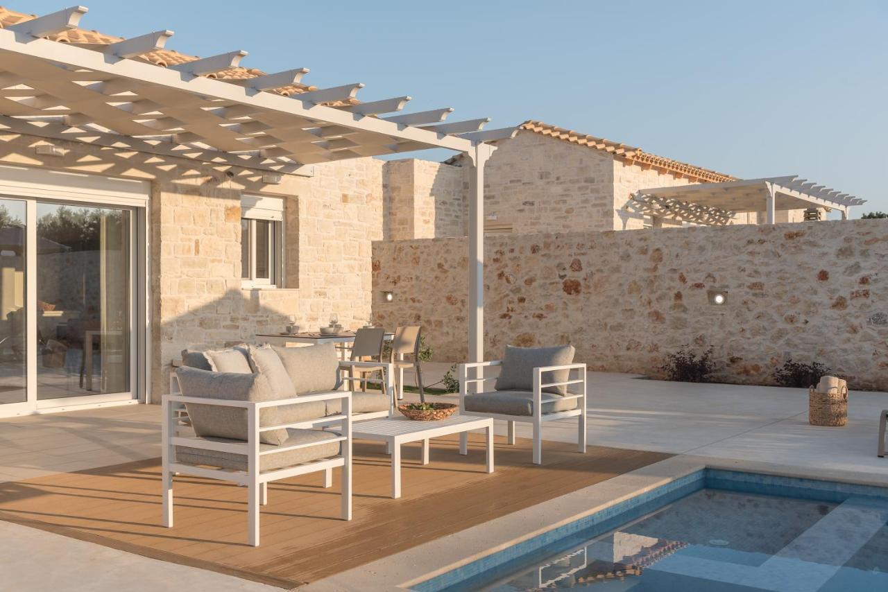 Evaero Villas I, Ii, Iii, IV - An Ever-So Inviting Escape, By Thinkvilla Sfáka Eksteriør bilde