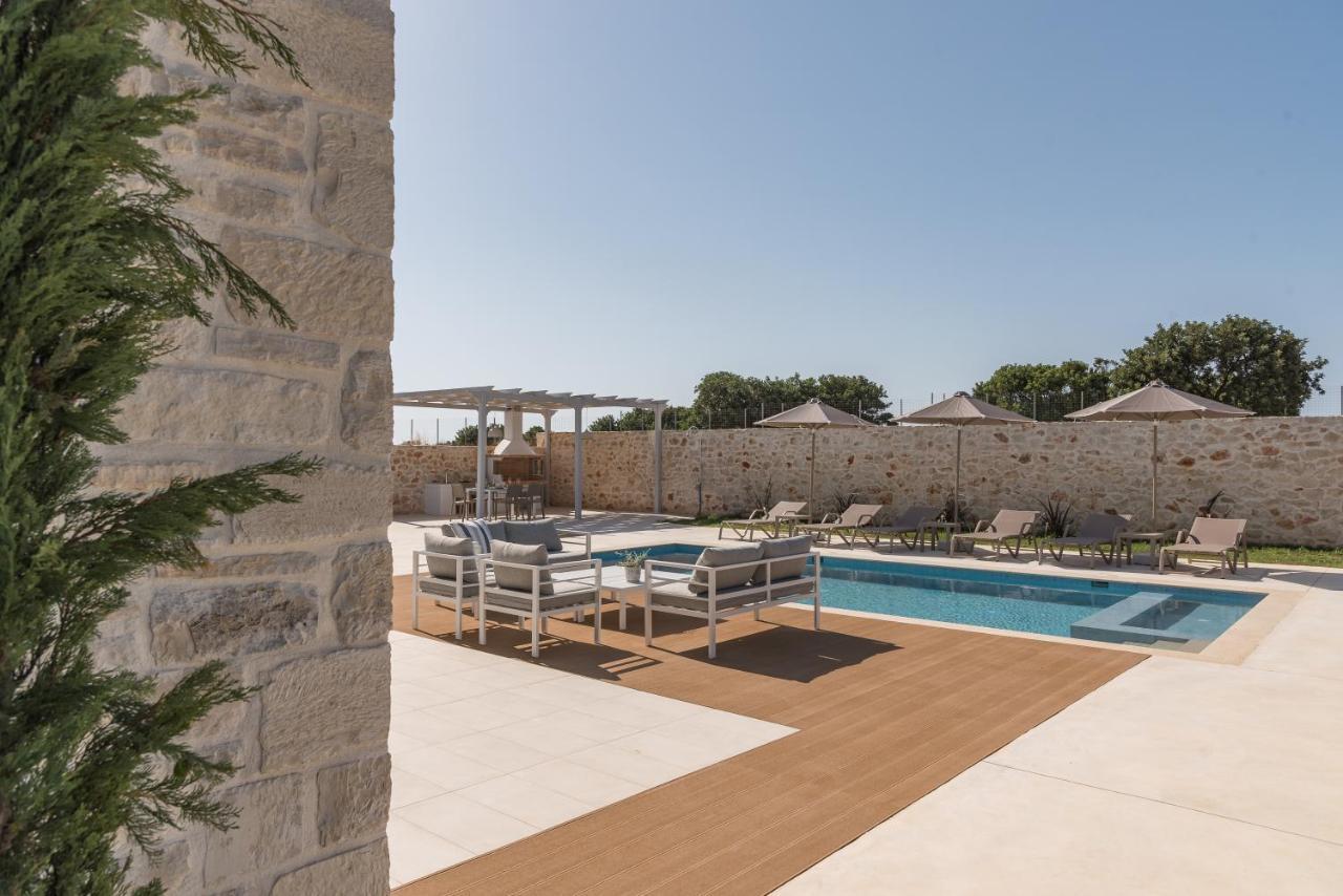 Evaero Villas I, Ii, Iii, IV - An Ever-So Inviting Escape, By Thinkvilla Sfáka Eksteriør bilde