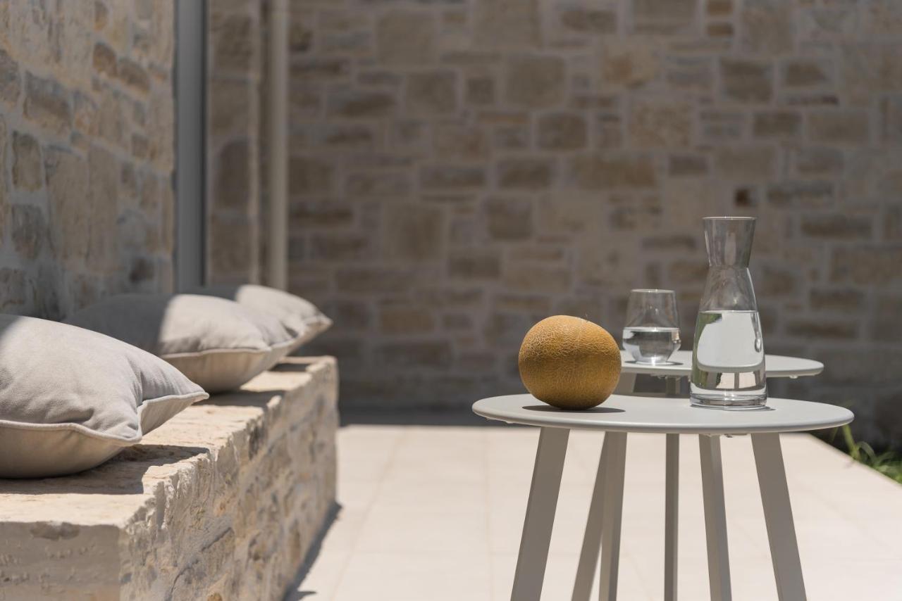 Evaero Villas I, Ii, Iii, IV - An Ever-So Inviting Escape, By Thinkvilla Sfáka Eksteriør bilde