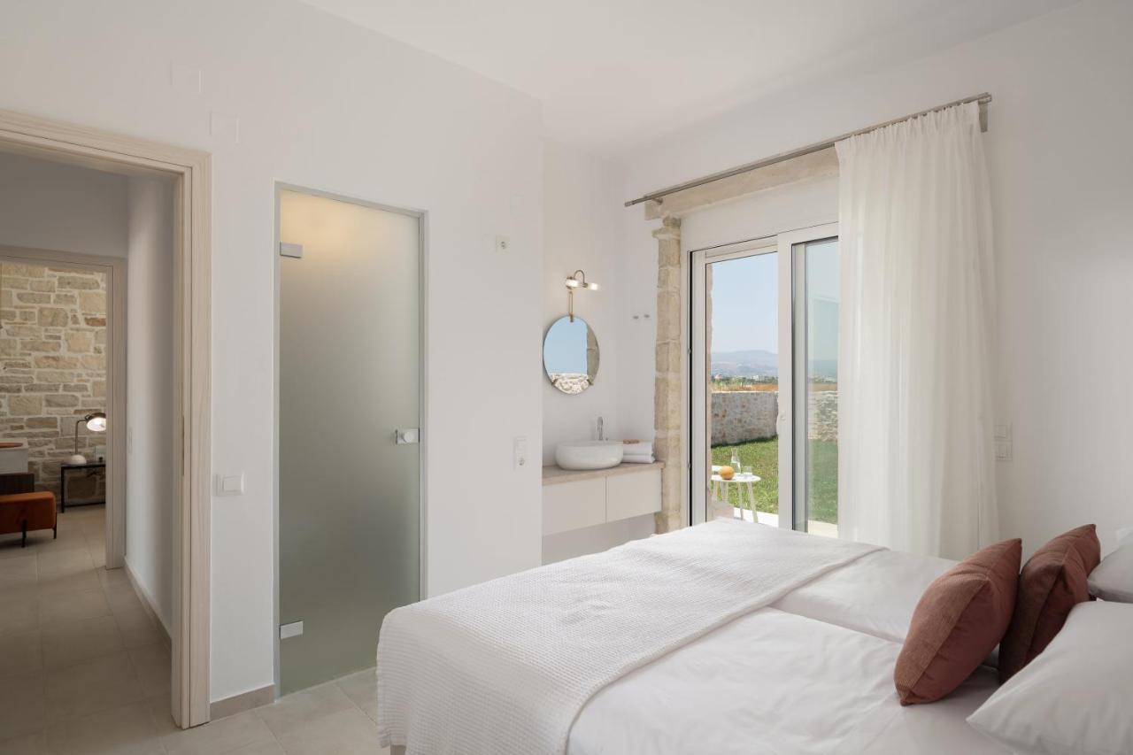 Evaero Villas I, Ii, Iii, IV - An Ever-So Inviting Escape, By Thinkvilla Sfáka Eksteriør bilde